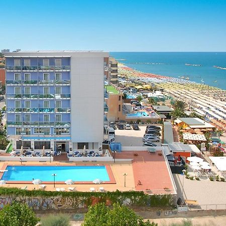 Hotel Majestic Pesaro Exterior foto